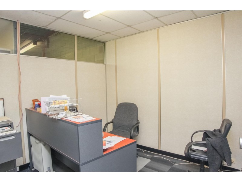 14B Henley Beach Rd, Mile End SA 5031