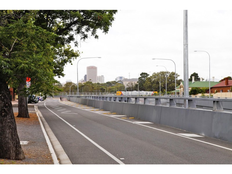 14B Henley Beach Rd, Mile End SA 5031