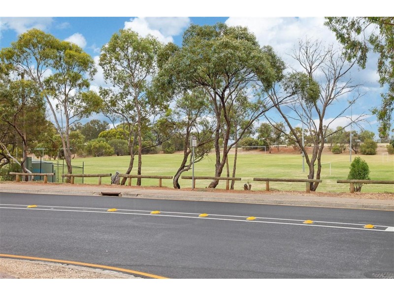 6 NURROWIN DRIVE, Ingle Farm SA 5098