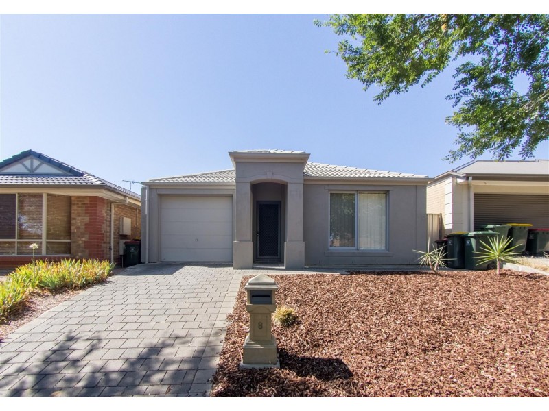 8 Kari Crescent, Huntfield Heights SA 5163