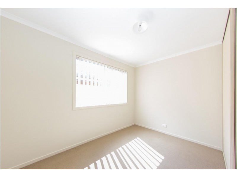 8 Kari Crescent, Huntfield Heights SA 5163