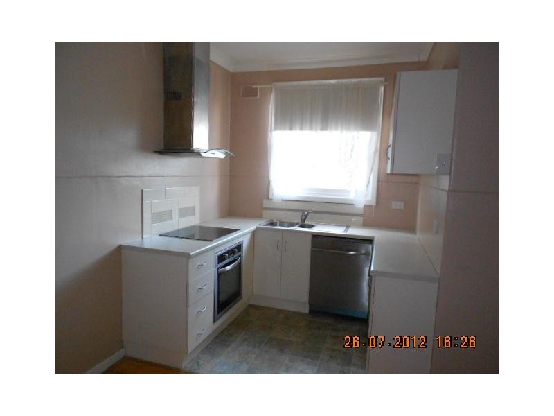 5 Hecker street, Elizabeth Grove SA 5112