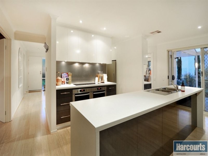 65 The Oaks Parade, Aberfoyle Park SA 5159