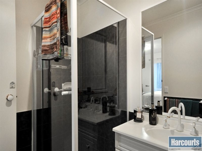 65 The Oaks Parade, Aberfoyle Park SA 5159