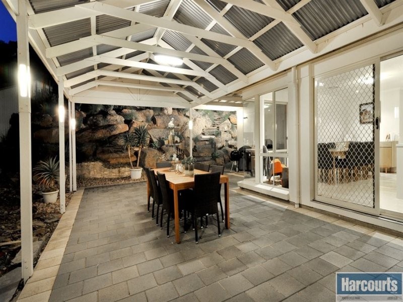 65 The Oaks Parade, Aberfoyle Park SA 5159