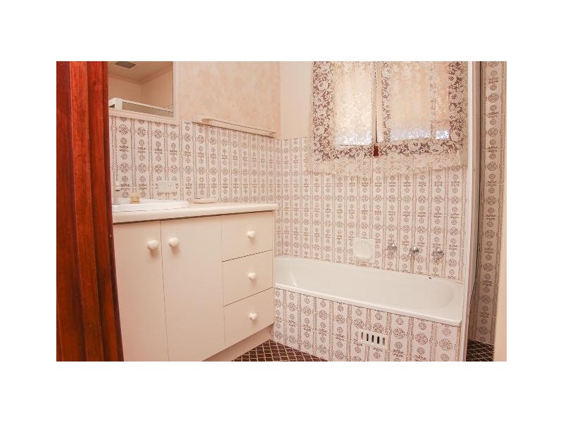 19 EUCALYPT AVE, Salisbury SA 5108