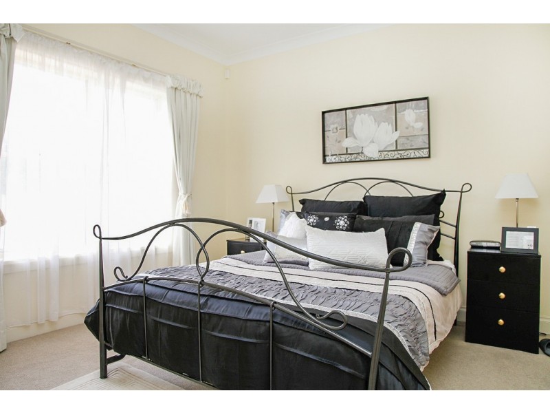 2B Facit Avenue, Newton SA 5074