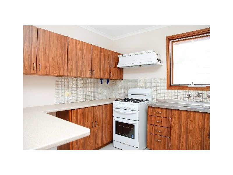 16 PARACHILNA CT, Smithfield SA 5114