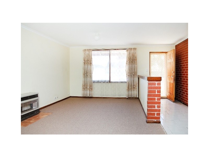 16 PARACHILNA CT, Smithfield SA 5114