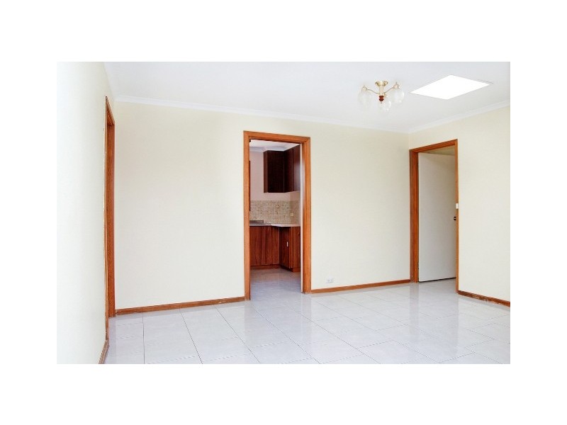 16 PARACHILNA CT, Smithfield SA 5114