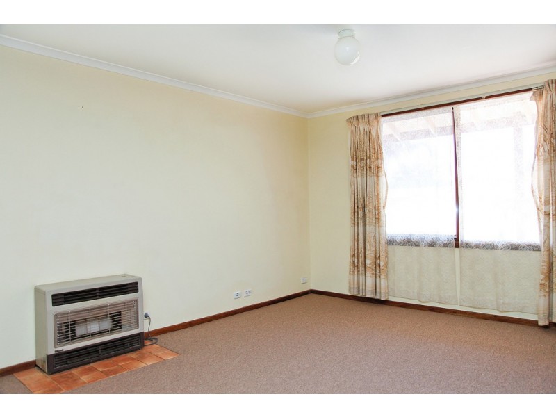 16 PARACHILNA CT, Smithfield SA 5114