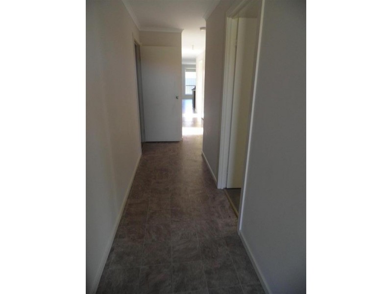 6 Lakeland Drive, Munno Para West SA 5115