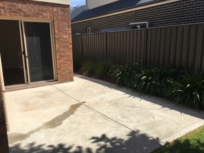 6 Walnut Street, Old Reynella SA 5161