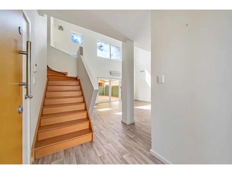 6 Reunion Lane, Mawson Lakes SA 5095