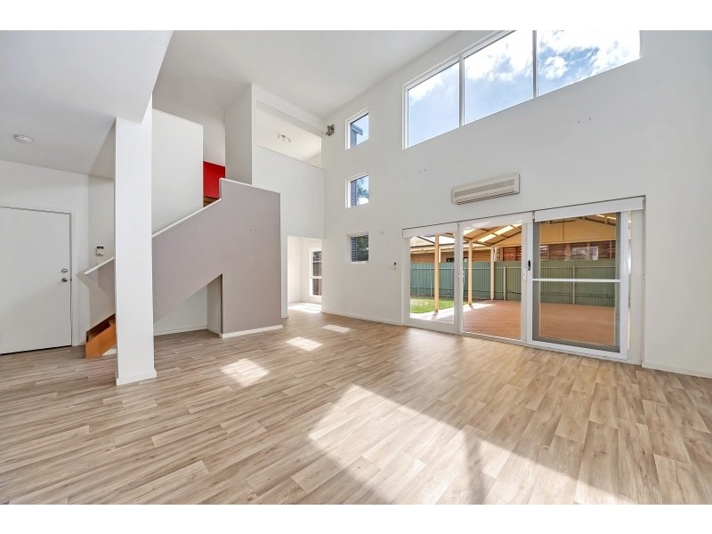 6 Reunion Lane, Mawson Lakes SA 5095