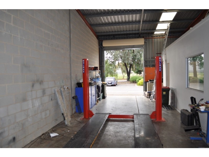 17 Nylex Avenue, Salisbury South SA 5106