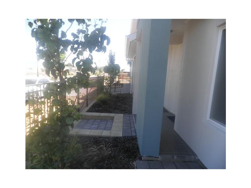 1/2 Monarch Way, Munno Para West SA 5115