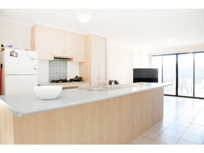 32 WATTLEBIRD DR, Burton SA 5110