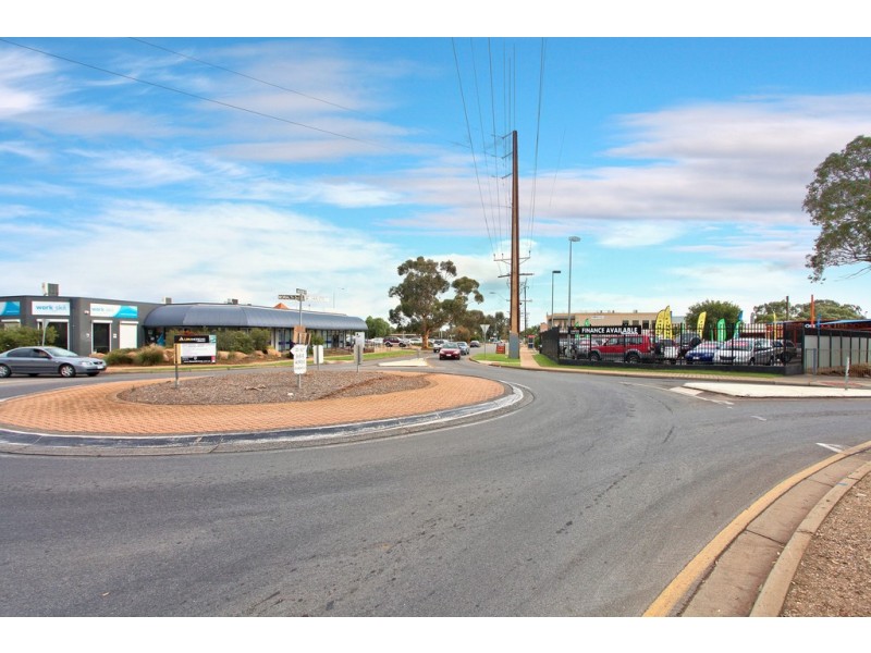 16 Anderson Walk, Smithfield SA 5114