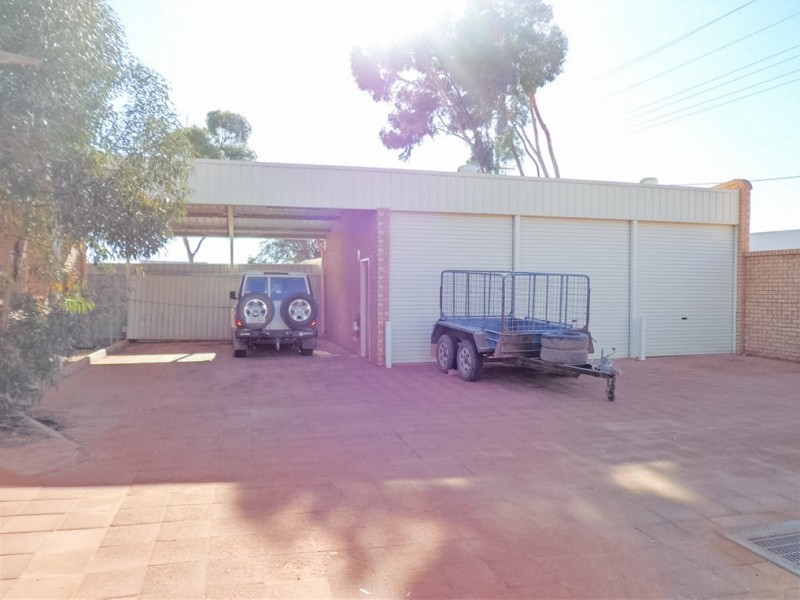 Lot 2501 Hutchison St, Coober Pedy SA 5723