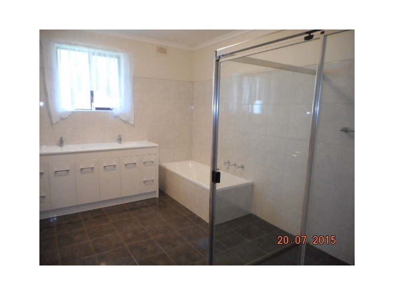 25 Trotters Drive, Globe Derby Park SA 5110