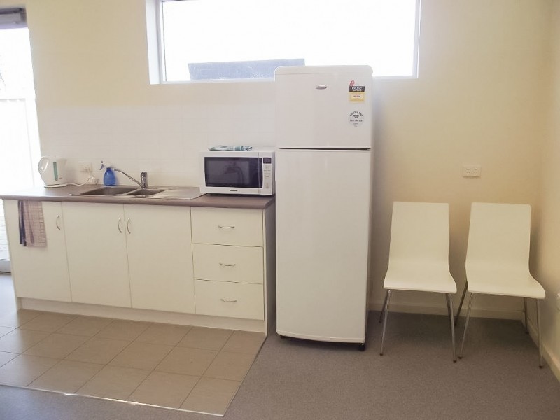 2/24 Tutop, Roxby Downs SA 5725