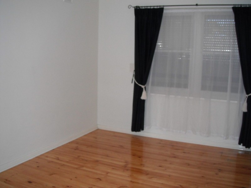 8 Byard Road, Mitchell Park SA 5043