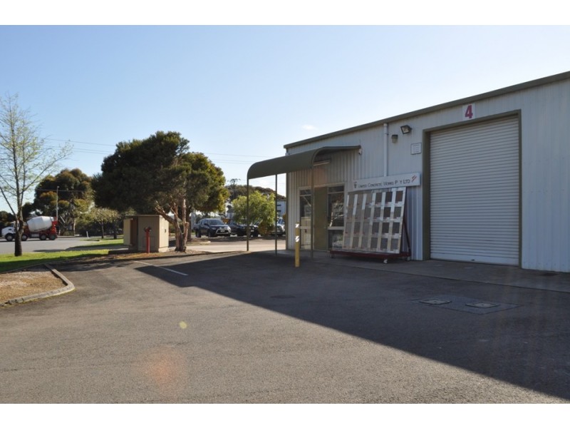 4/2 Armiger Ct, Holden Hill SA 5088