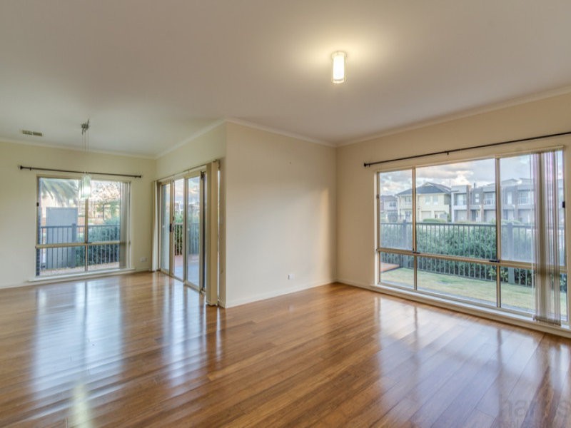 40 Mowbray Street, Mawson Lakes SA 5095