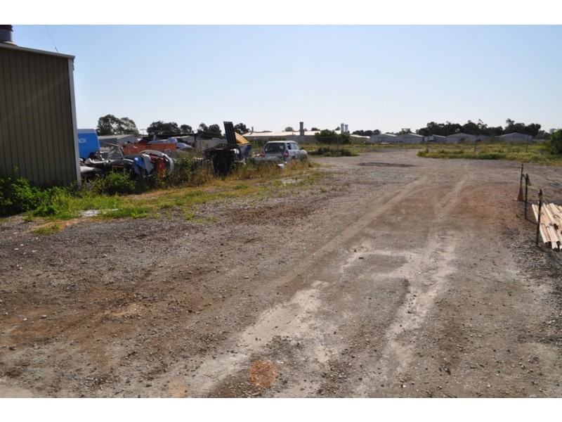 3,14 Barndioota Rd, Salisbury Plain SA 5109