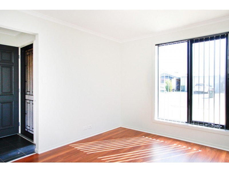 2 SITTELLA AVE, Burton SA 5110