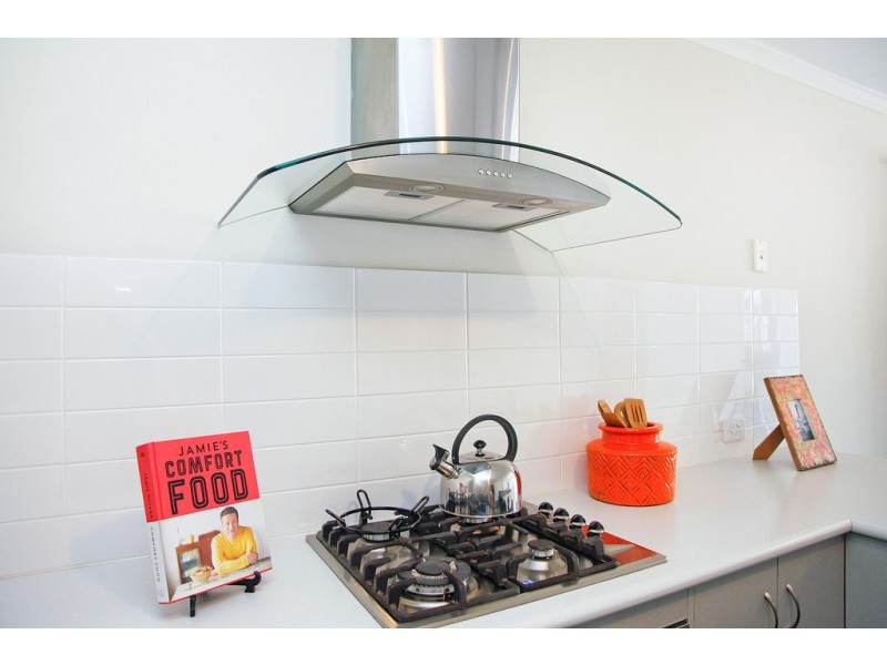 2 SITTELLA AVE, Burton SA 5110