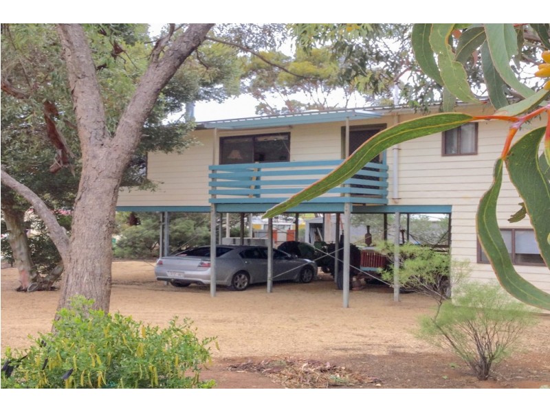 20 COOPER ST, Port Clinton SA 5570