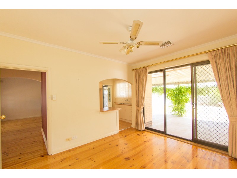 17 LYNNE STREET, Brahma Lodge SA 5109