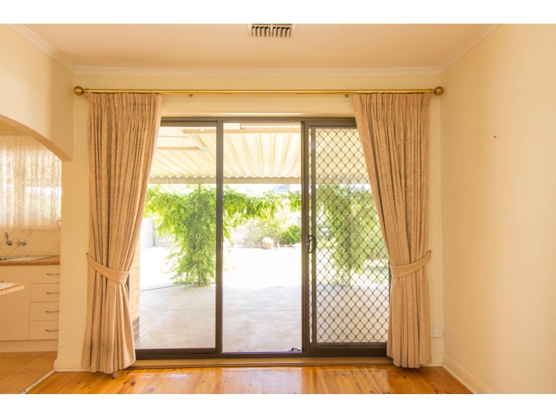 17 LYNNE STREET, Brahma Lodge SA 5109