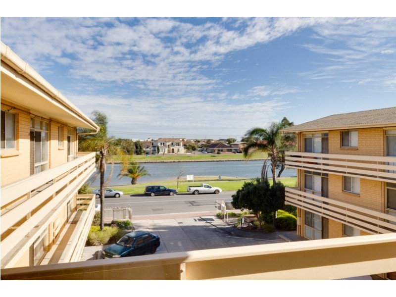 50 (unit 13) Adelphi Cres, Glenelg North SA 5045
