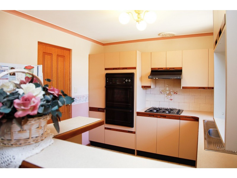 2/12 PRIMROSE CT, Parafield Gardens SA 5107