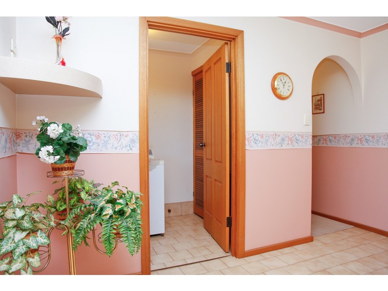 2/12 PRIMROSE CT, Parafield Gardens SA 5107