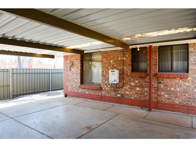 2/12 PRIMROSE CT, Parafield Gardens SA 5107