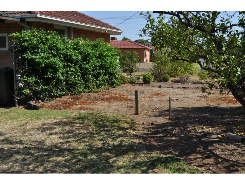 2 MAILEY CRES, Parafield Gardens SA 5107