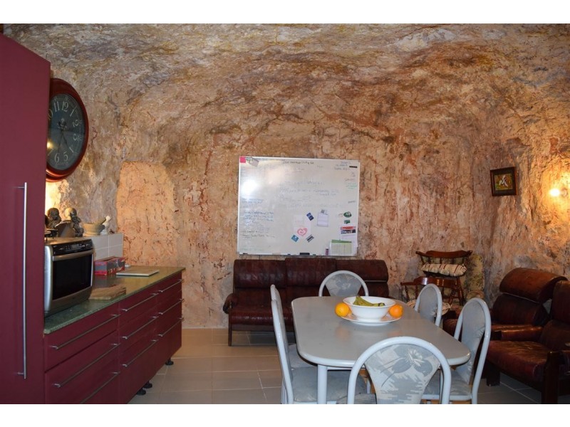 31 Stingas Road, Coober Pedy SA 5723