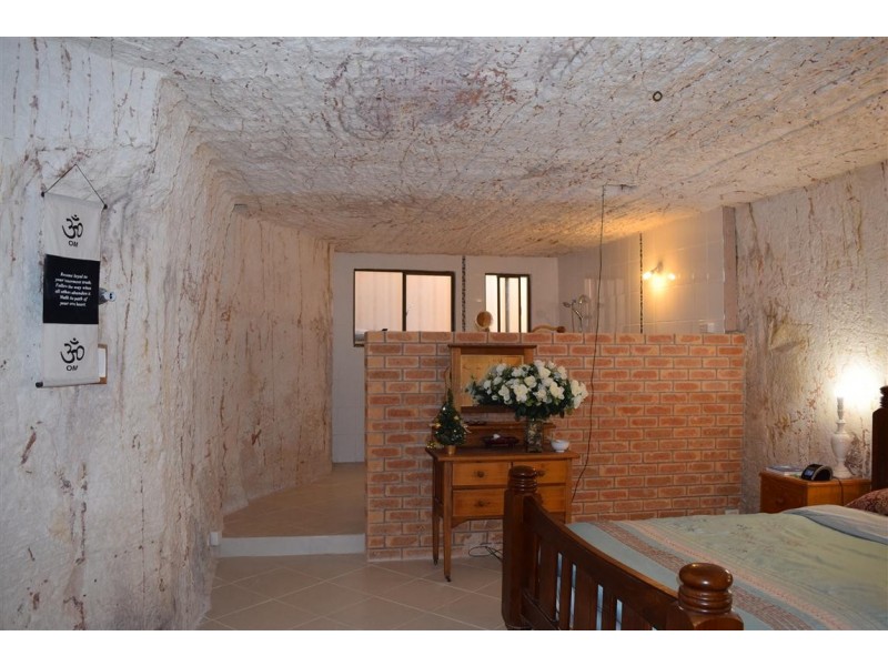 31 Stingas Road, Coober Pedy SA 5723