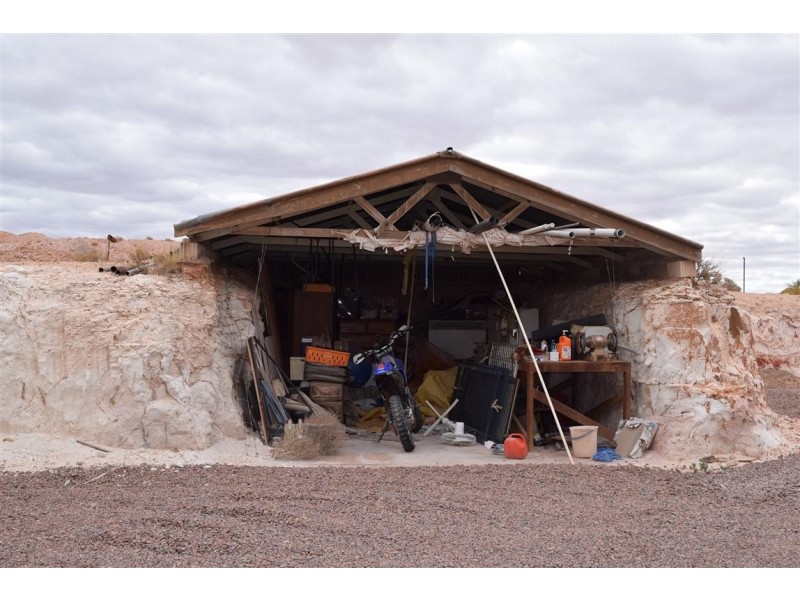 31 Stingas Road, Coober Pedy SA 5723