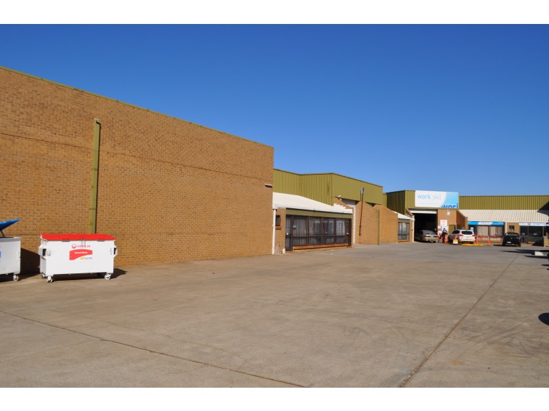 6,38-42 Barndioota Rd, Salisbury Plain SA 5109