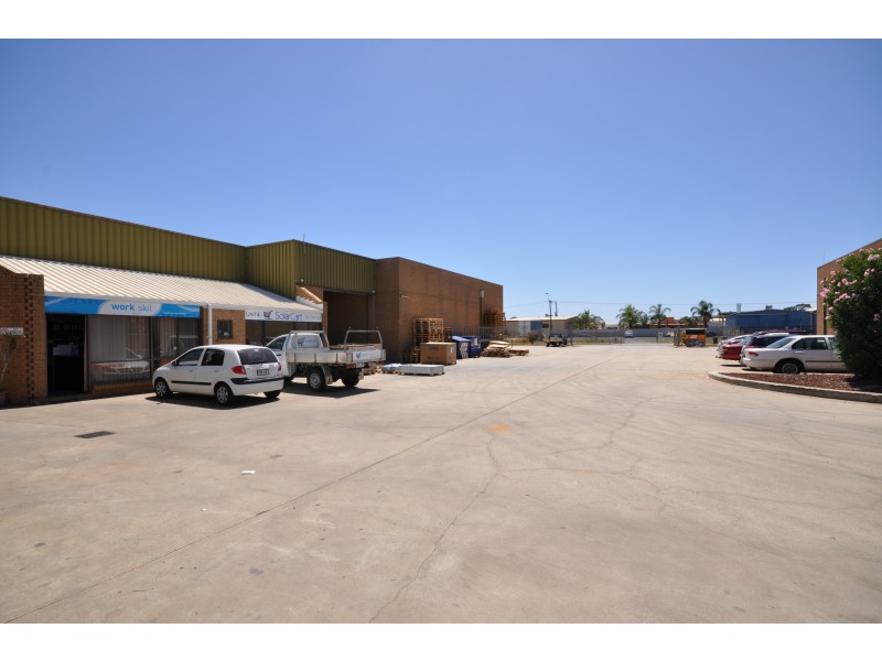 6,38-42 Barndioota Rd, Salisbury Plain SA 5109