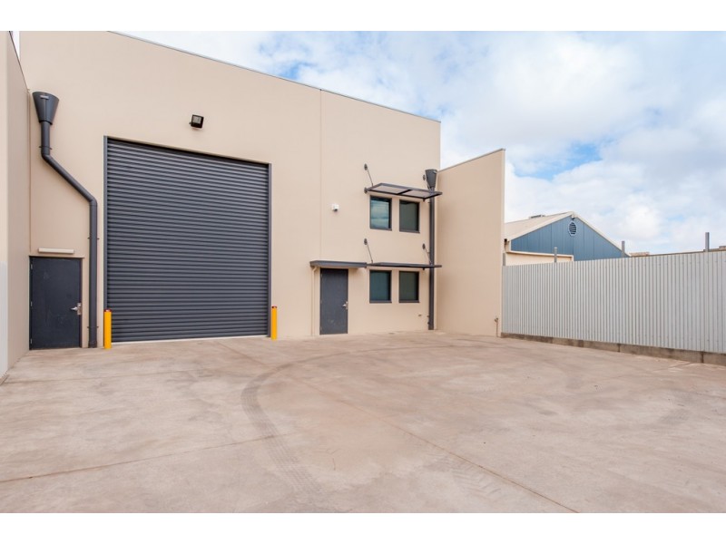 7 Emily St, Wingfield SA 5013