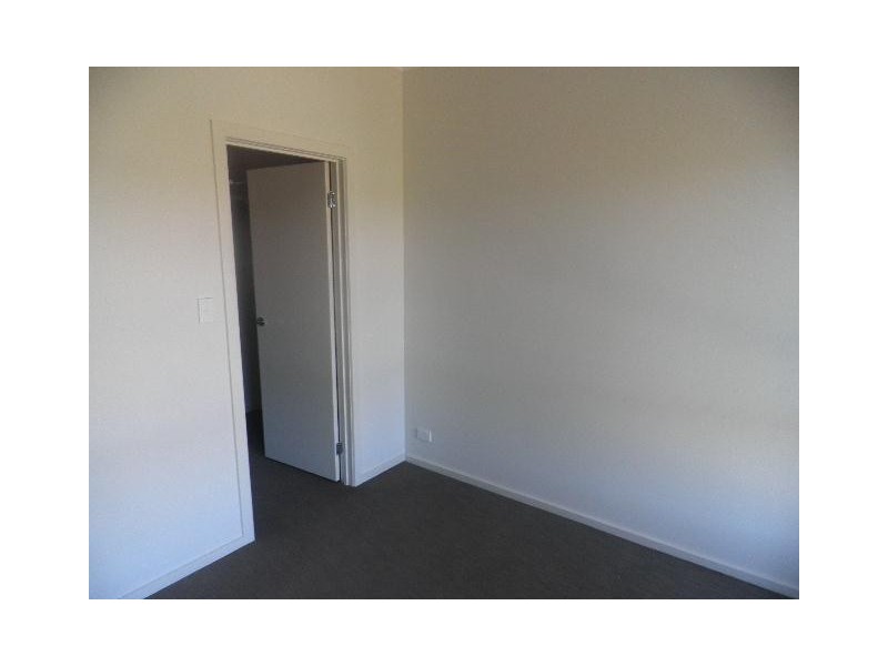 11 Gatley circuit, Evanston South SA 5116