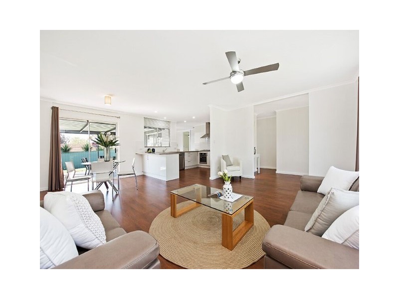 22 Wynn Vale Road, Gulfview Heights SA 5096