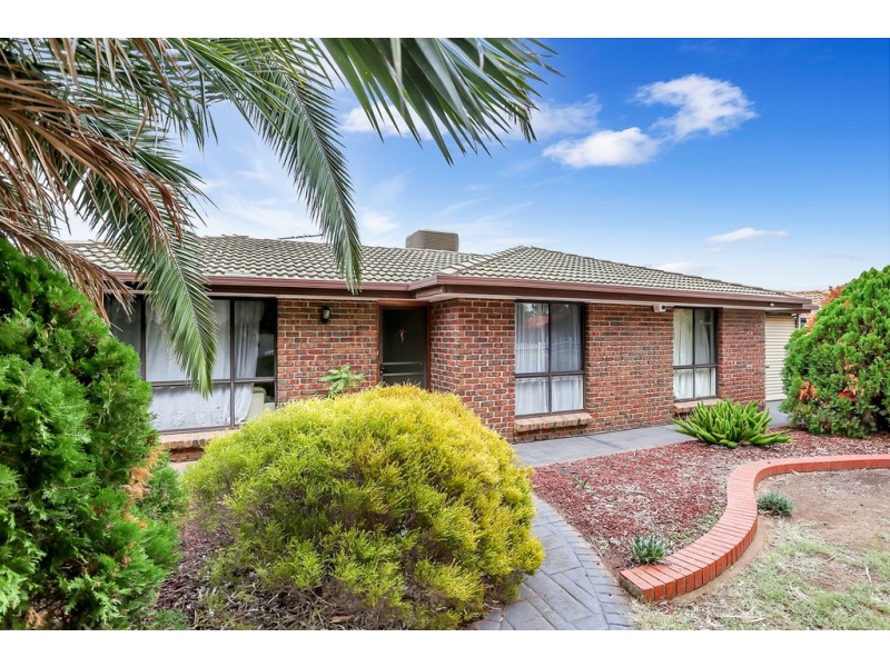 12 Raner Avenue, Parafield Gardens SA 5107