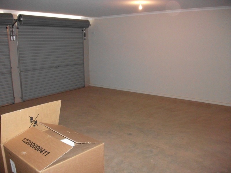 4 Lakeland road, Munno Para West SA 5115